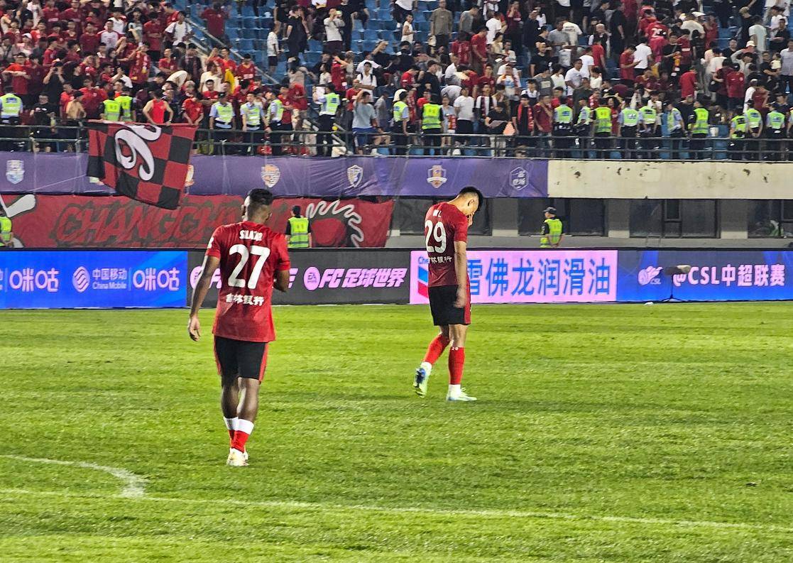 一位参赛选 一位参赛选